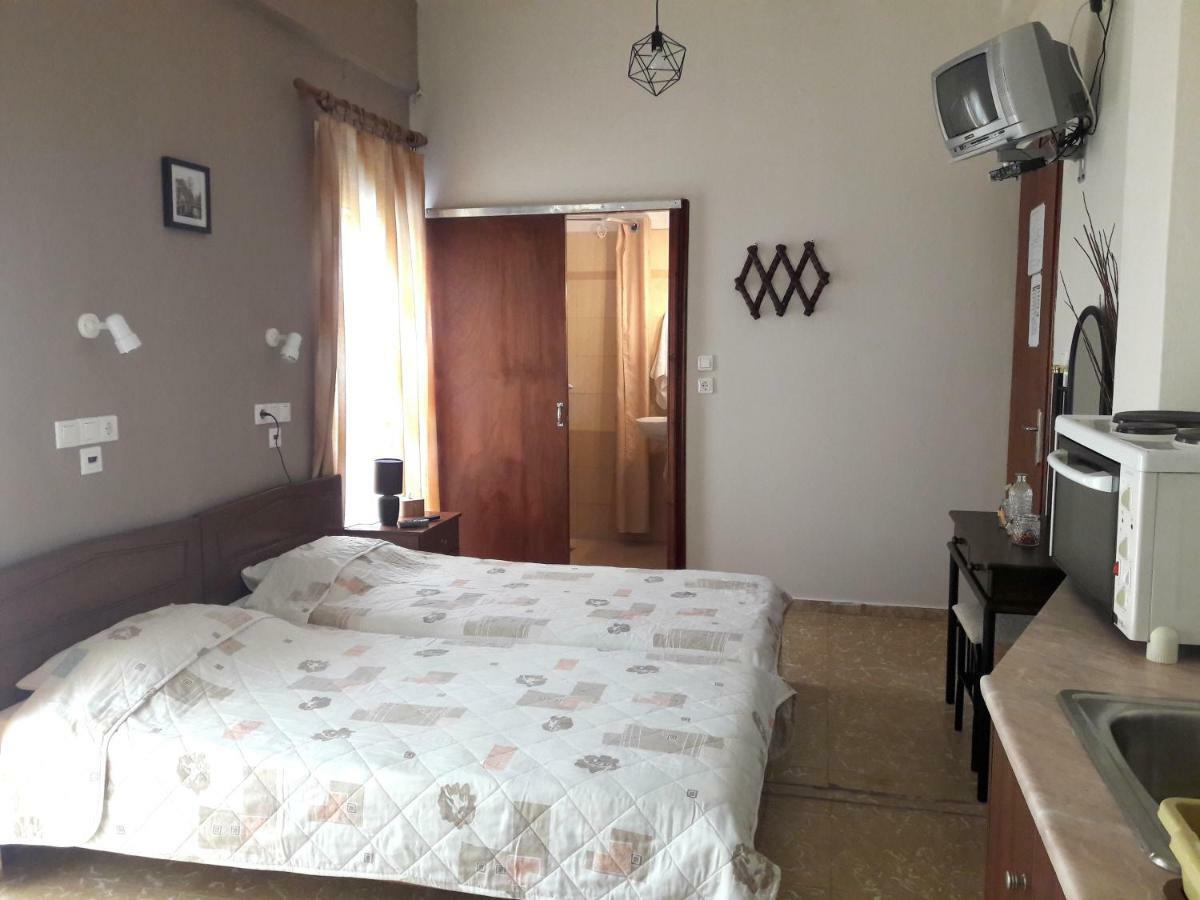 Rooms-Studio Anagnostou Loutra Edipsou  Bagian luar foto